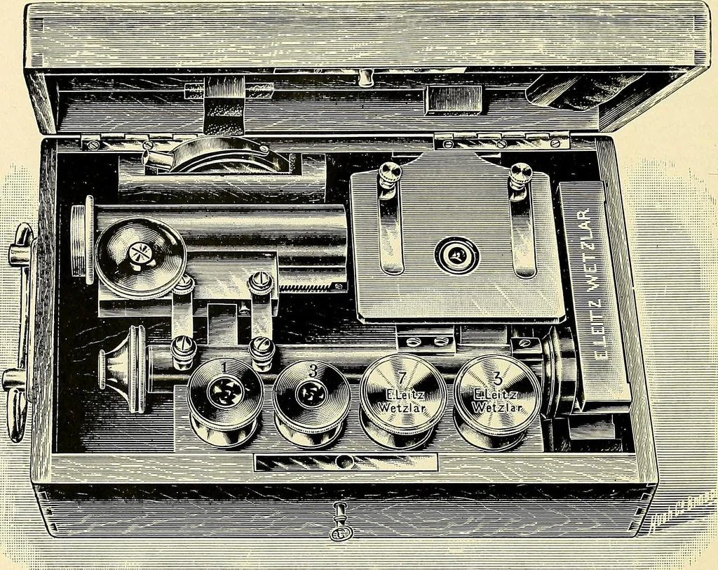 An illustration from Microscopes and accessory apparatus, 1899, leaf 51