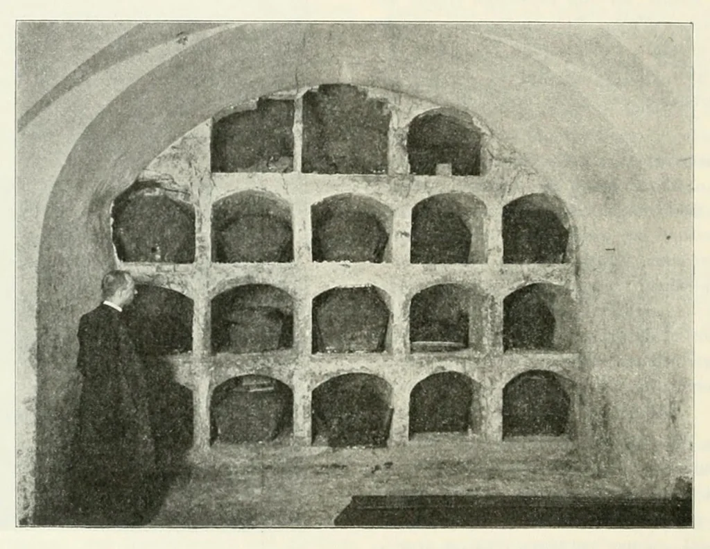 An illustration from Mitteilungen der K.K. Zentral-Kommission für Erforschung und Erhaltung Kunst- und Historischen Denkmale, 1903, leaf 142