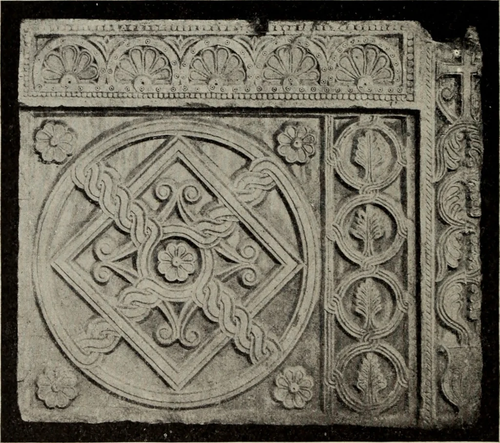 An illustration from Mittelalterliche Plastik in Venedig, 1903, leaf 117