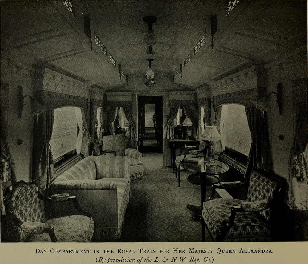 An illustration from Modern cabinetwork, furniture & fitments; an account of the theory & practice in the production of all kinds of cabinetwork & furniture, with chapters on the growth and progress of design and construction;, 1910, leaf 23