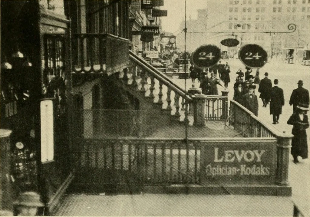 An illustration from Modern city planning and maintenance, 1914, leaf 134