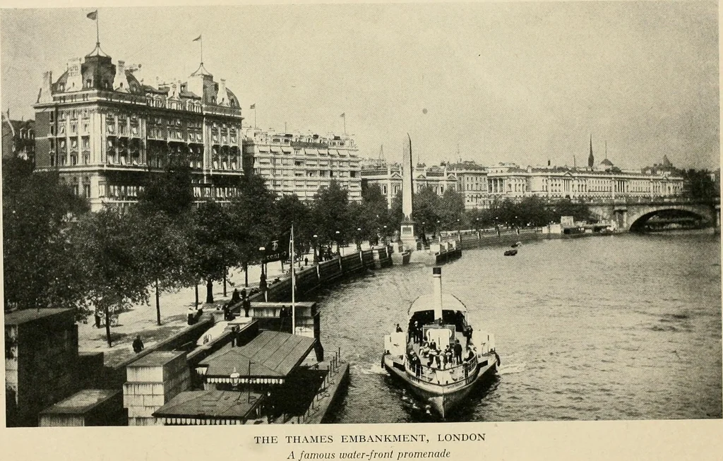 An illustration from Modern city planning and maintenance, 1914, leaf 153