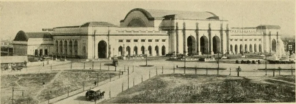 An illustration from Modern city planning and maintenance, 1914, leaf 166