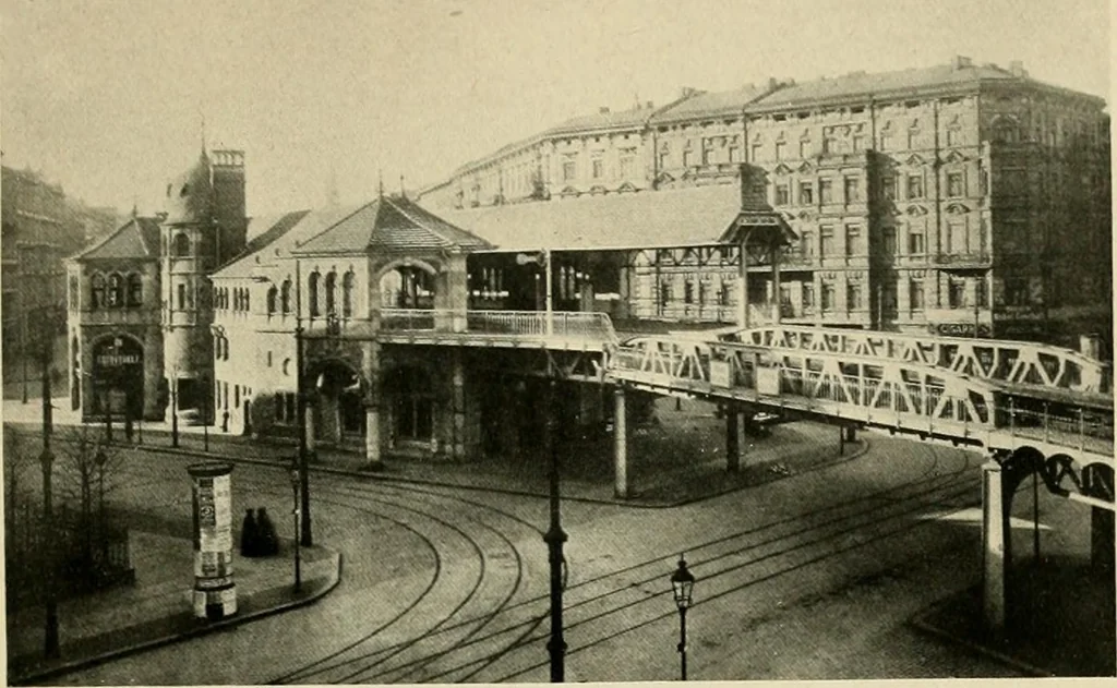 An illustration from Modern city planning and maintenance, 1914, leaf 176