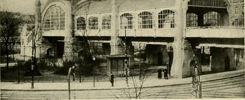 An illustration from Modern city planning and maintenance, 1914, leaf 184
