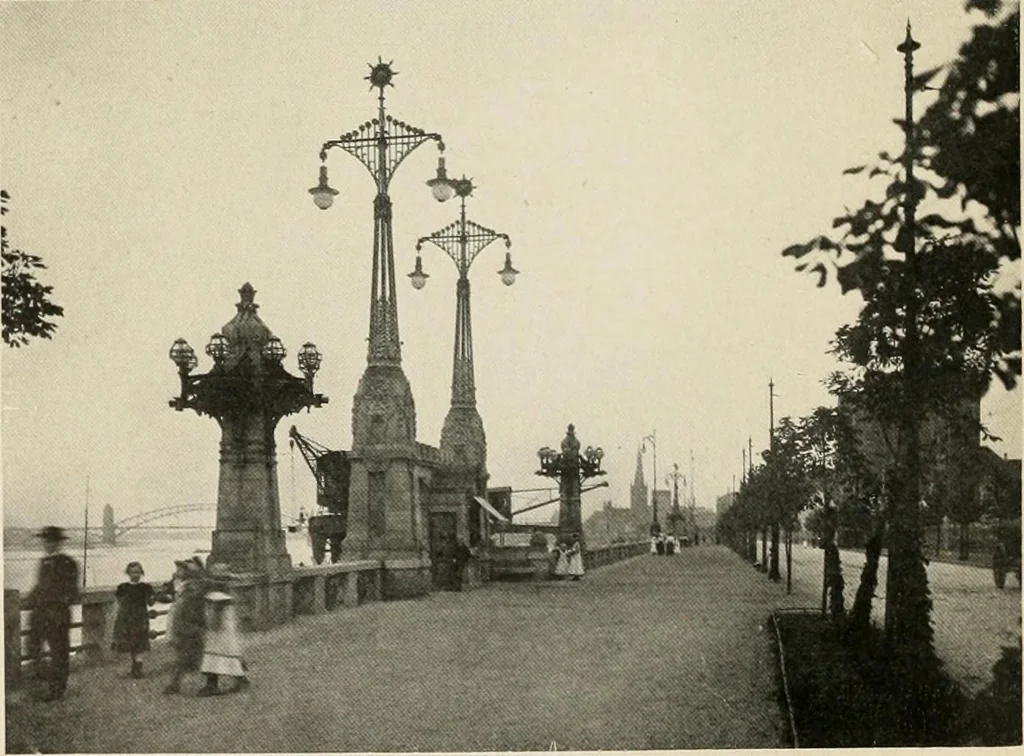An illustration from Modern city planning and maintenance, 1914, leaf 227