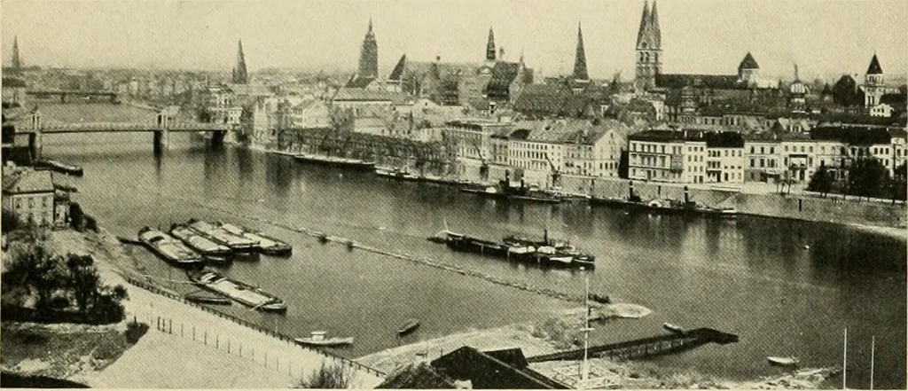 An illustration from Modern city planning and maintenance, 1914, leaf 248