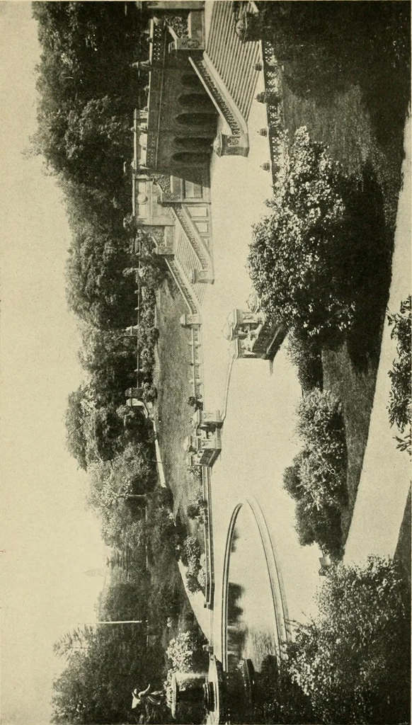 An illustration from Modern city planning and maintenance, 1914, leaf 330
