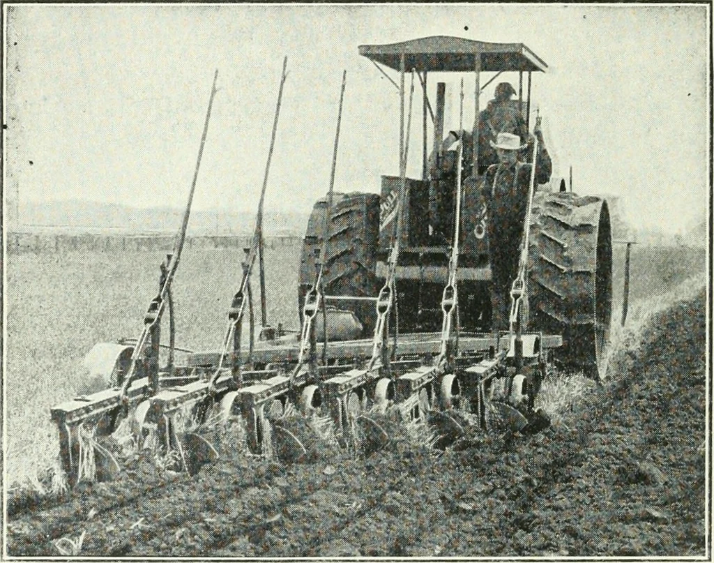 An illustration from The modern gas tractor, its construction, utility, operation and repair: a practical treatise defining every branch of up-to-date gas tractor engineering, driving and maintenance in a non-technical manner. Considers fully all types of power plants and their components, methods of drive and speed changing mechanisms. Describes design and construction as well as practical application of tractors in the field, 1919, leaf 37