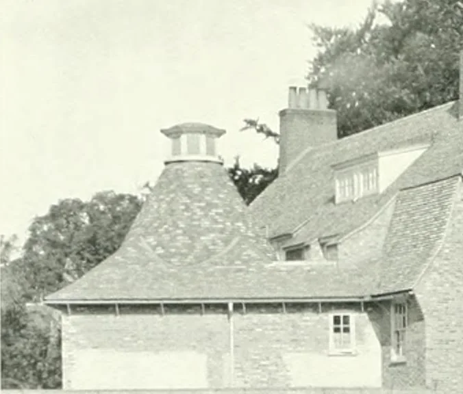 An illustration from The modern home : a book of British domestic architectvre for moderate incomes; a companion volvme to "The British home of to-day", 1906, leaf 124