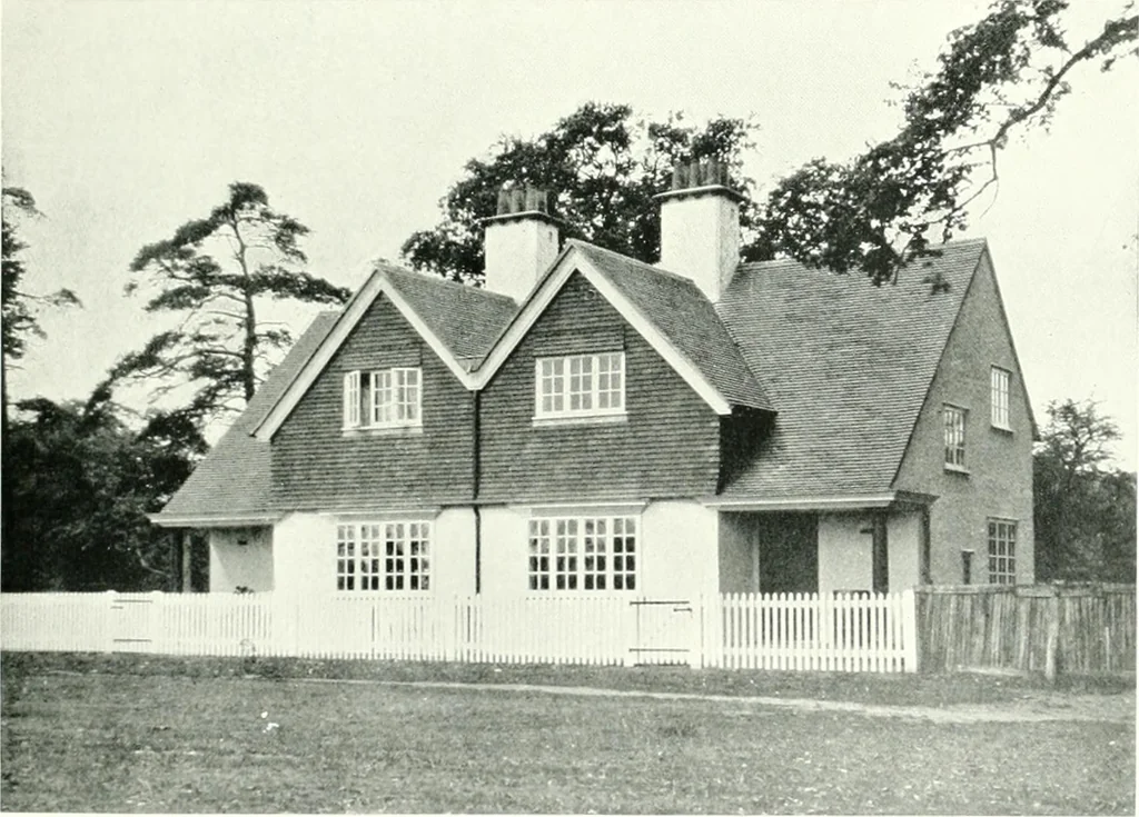 An illustration from The modern home : a book of British domestic architectvre for moderate incomes; a companion volvme to "The British home of to-day", 1906, leaf 126