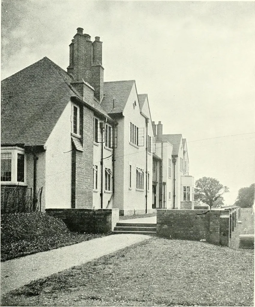 An illustration from The modern home : a book of British domestic architectvre for moderate incomes; a companion volvme to "The British home of to-day", 1906, leaf 137