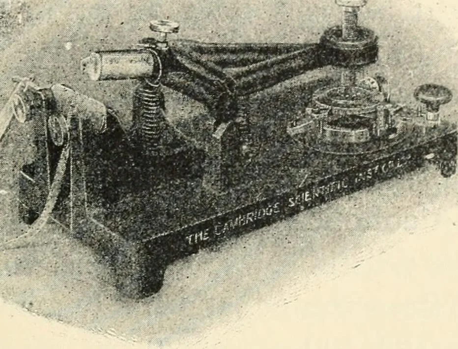 An illustration from Modern microscopy; a handbook for beginners and students, 1912, leaf 174