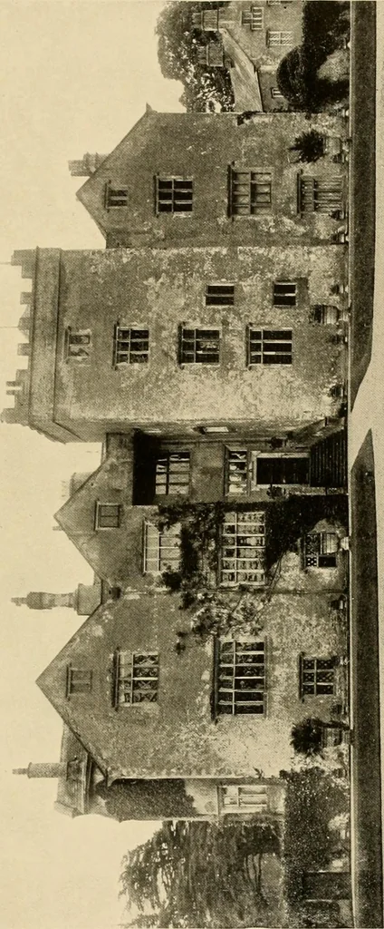 An illustration from More famous homes of Great Britain and their stories, 1902, leaf 154