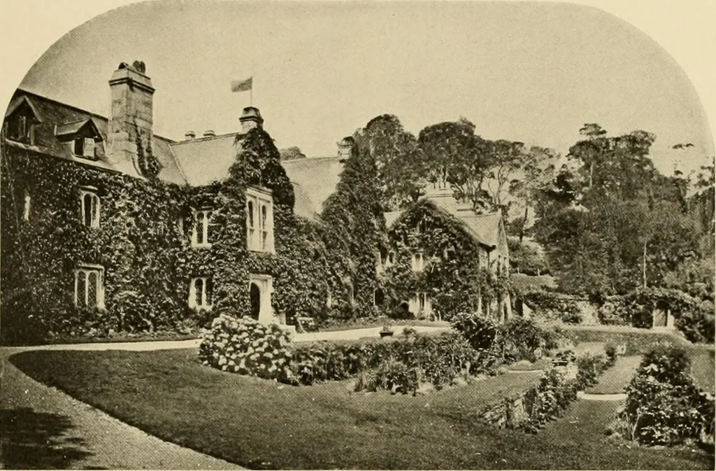 An illustration from More famous homes of Great Britain and their stories, 1902, leaf 90