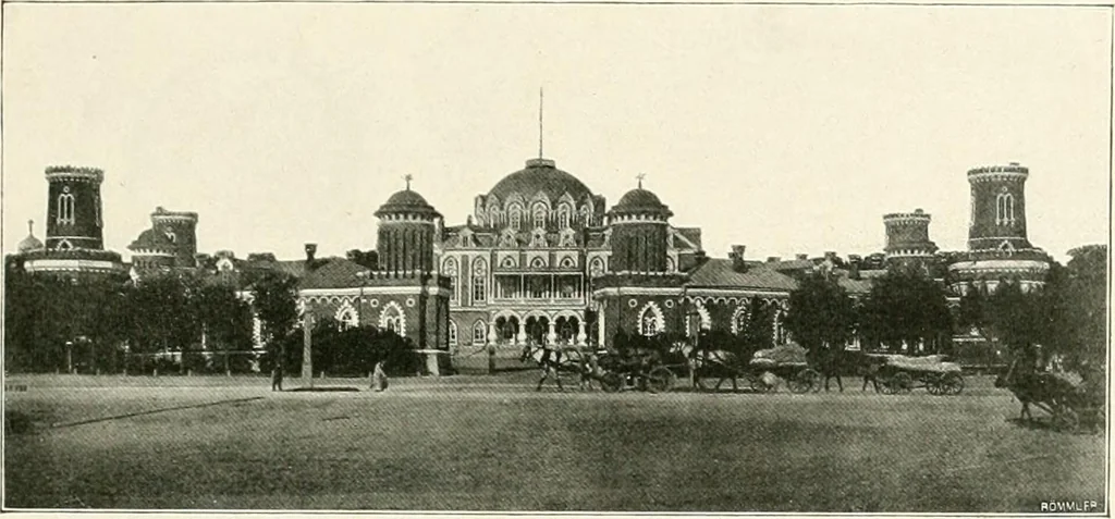 An illustration from Moscou, 1904, leaf 102
