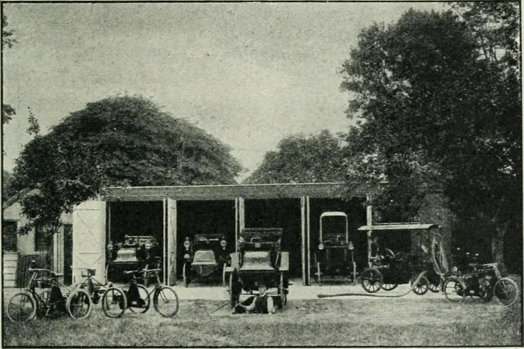 An illustration from Motors and motor-driving;, 1904, leaf 136
