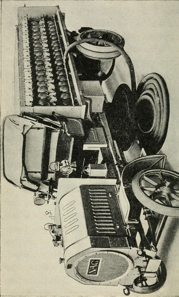 An illustration from Motor transports in war, 1914, leaf 197