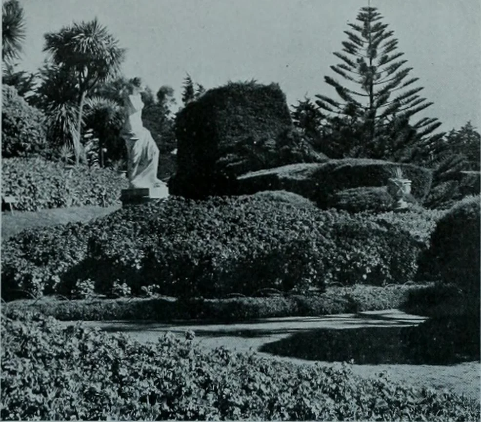 An illustration from Municipal record, 1908, leaf 282