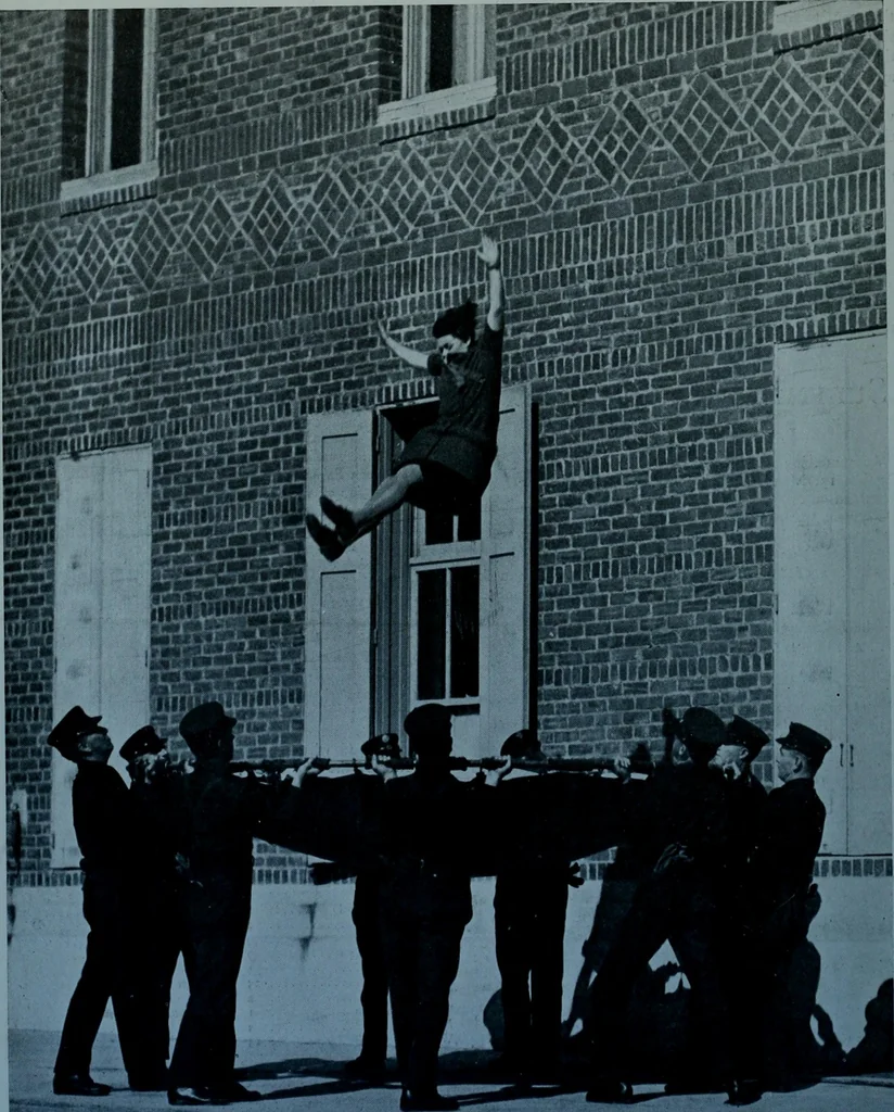 An illustration from Municipal record, 1908, leaf 373