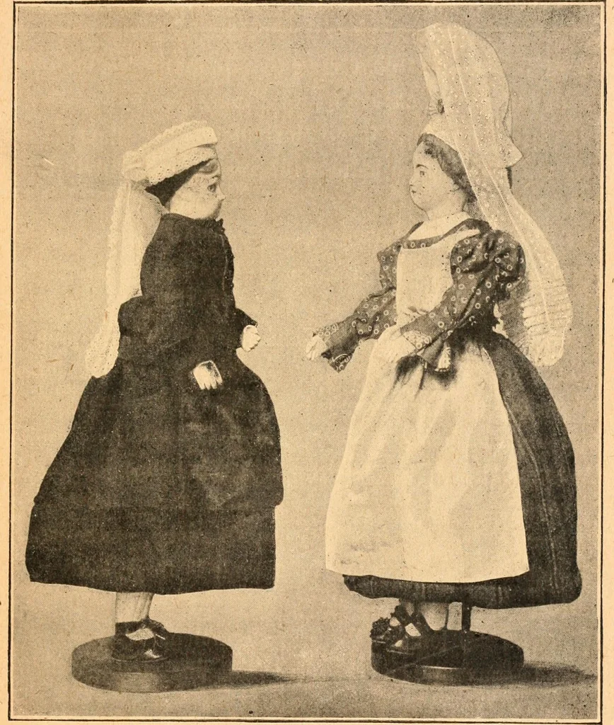 An illustration from Musee De Poupees, 1909, leaf 120