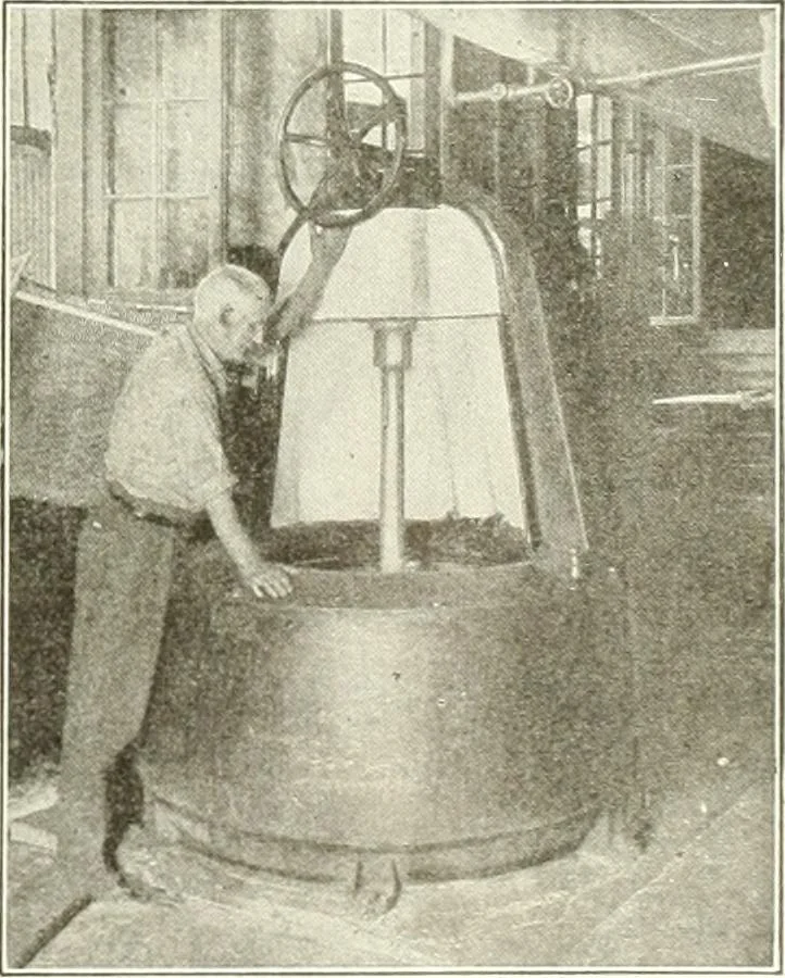 An illustration from Canadian textile journal, 1908, leaf 24