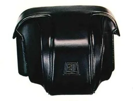 An illustration from Nikon Nikkormat EL Camera 1976, 1976, leaf 18