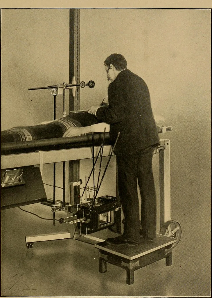 An illustration from Notes on X-light, 1903, leaf 490