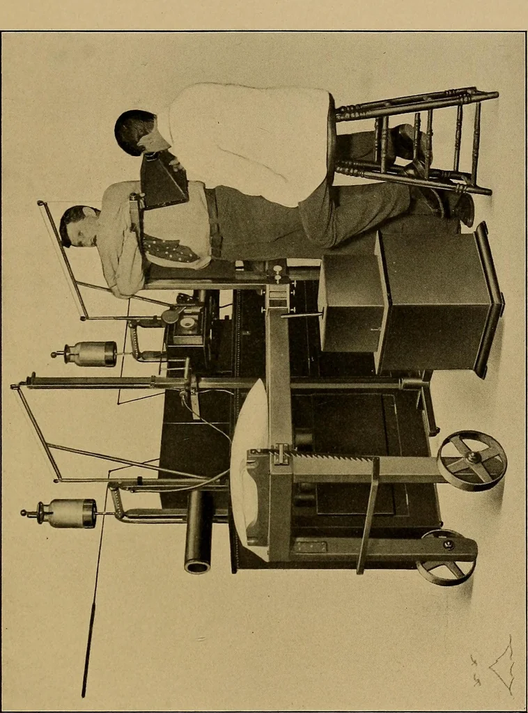 An illustration from Notes on X-light, 1903, leaf 616