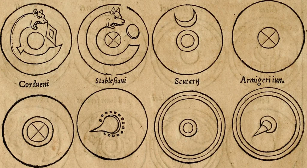 An illustration from Notitia vtraqve cvm orientis tvm occidentis vltra Arcadii Honoriiqve Cæsarvm tempora, illustre uetustatis monumentum, imò thesaurus prorsum incomparabilis : Præcedit aute D. Andreæ Alciati libellus, De magistratib. ciuilibusq; ac militaribus officijs, partim ex hac ipsa Notitia, partim aliunde desumptus : cvi succedit Descriptio urbis Romæ, quæ sub titulo Pub. Victoris circumfertur : & altera urbis Constantinopolitanæ incerto autore, nunquã antehac typis excusa, imperialium uidelicet ac primariaru sedium utriusq reipub : svbiungitur Notitiis uetustus liber De rebvs bellicis ad Theodosium Aug & filios eius Arcadium atq; Honorium, ut uidetur, scriptus incerto autore : item, ne quid de antiquo exemplari omitteretur, Disputatio Adriani Aug. & Epicteti philosophi, 1552, leaf 129