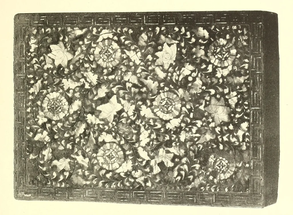An illustration from Objets d'art du Japon et de la Chine, peintures, livres reunis par T. Hayashi, ancien commissaire general du Japon a l,exposition universelle de 1900, 1902, leaf 73
