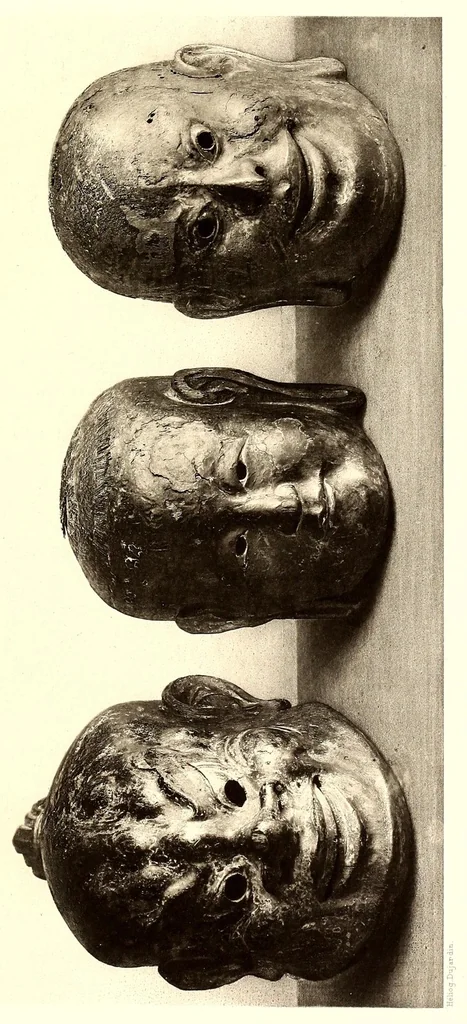 An illustration from Objets d'art et paintures de la Chine et du Japon : reunis par T. Hayashi, ancien commisaire general du Japon a exposition universelle de 1900, 1903, leaf 79