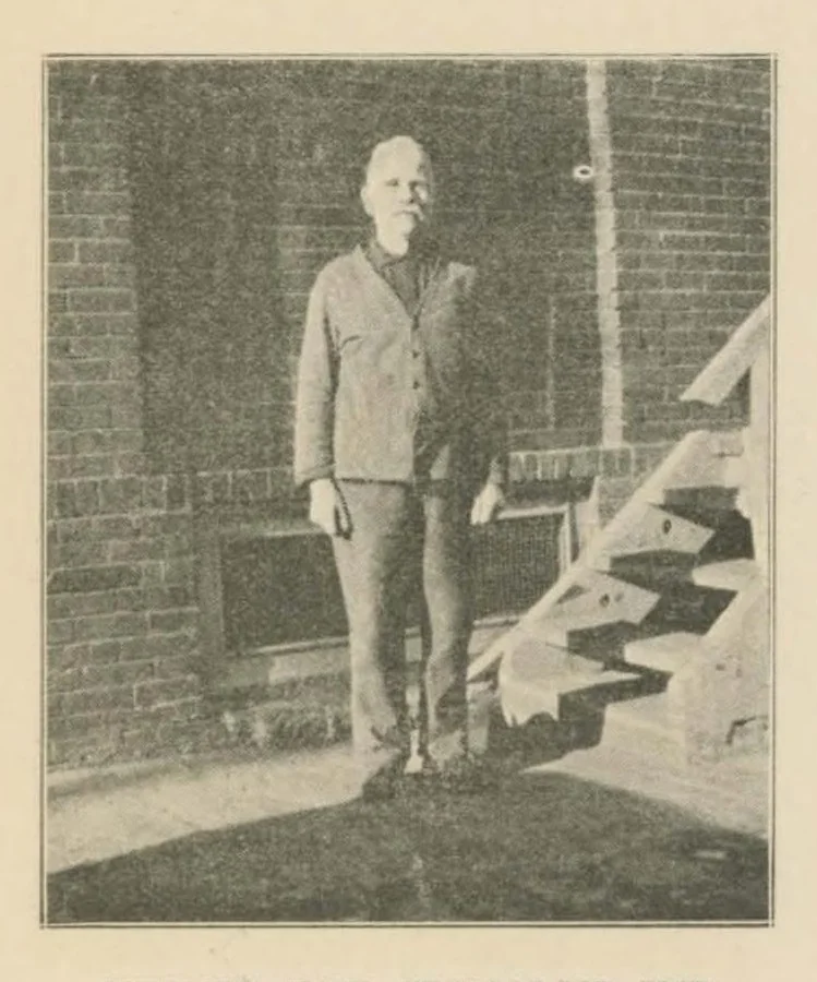 An illustration from October 1928, 1928, leaf 14