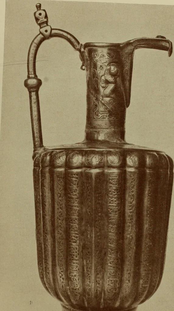 An illustration from Starye gody, 1907, leaf 32