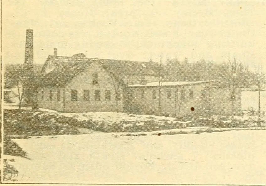 An illustration from Official American textile directory; containing reports of all the textile manufacturing establishments in the United States and Canada, together with the yarn trade index ... Comp. annually by the Textile world journal, 1901, leaf 124