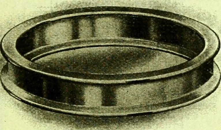 An illustration from Official American textile directory; containing reports of all the textile manufacturing establishments in the United States and Canada, together with the yarn trade index ... Comp. annually by the Textile world journal, 1915, leaf 84