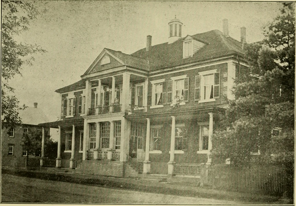 An illustration from Ohio archæological and historical publications, 1887, leaf 32