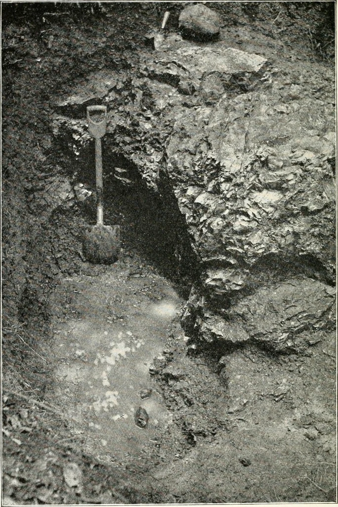 An illustration from Ohio archæological and historical quarterly, 1887, leaf 123