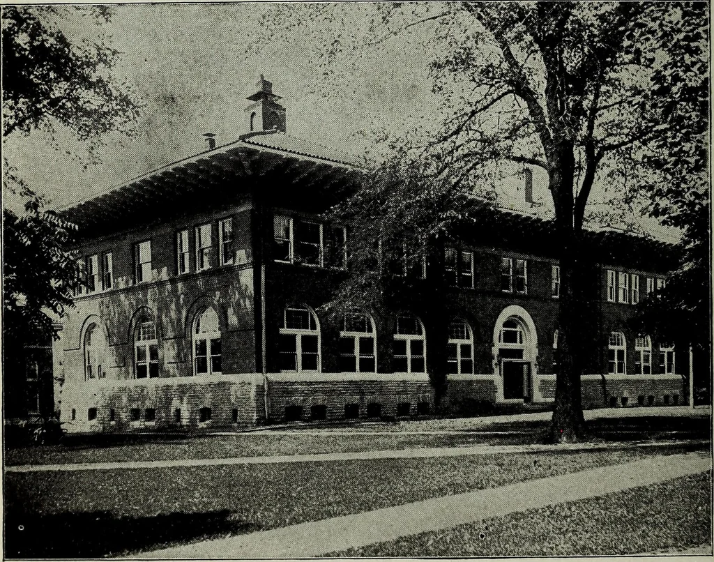An illustration from Ohio archæological and historical quarterly, 1887, leaf 337