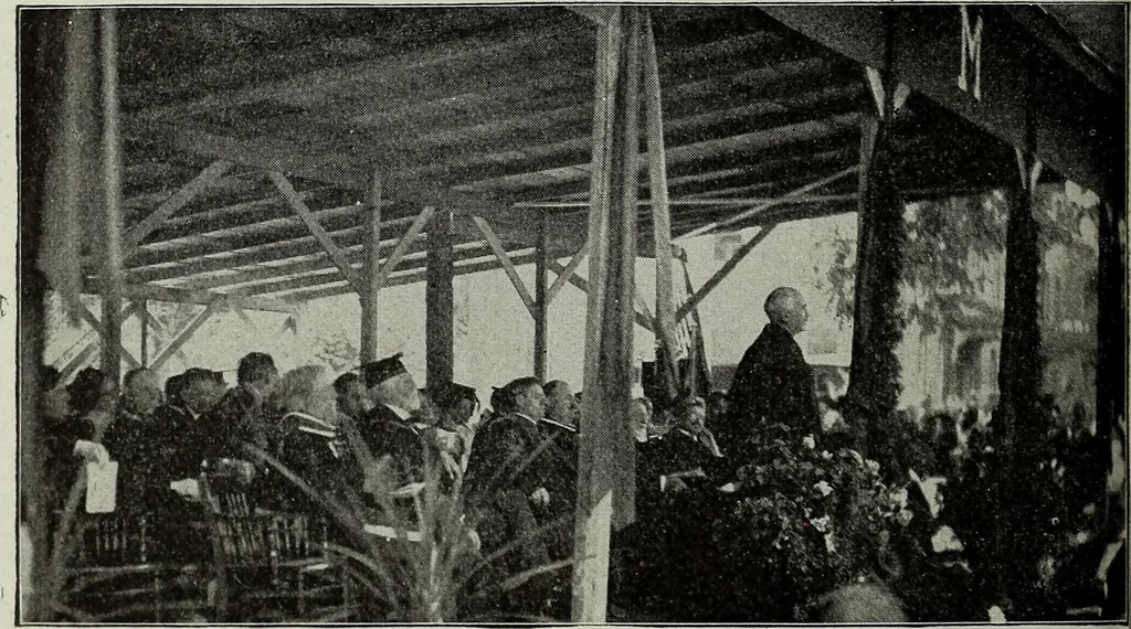 An illustration from Ohio archæological and historical quarterly, 1887, leaf 355