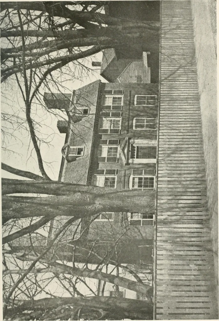 An illustration from Old colonial brick houses of New England, 1917, leaf 22