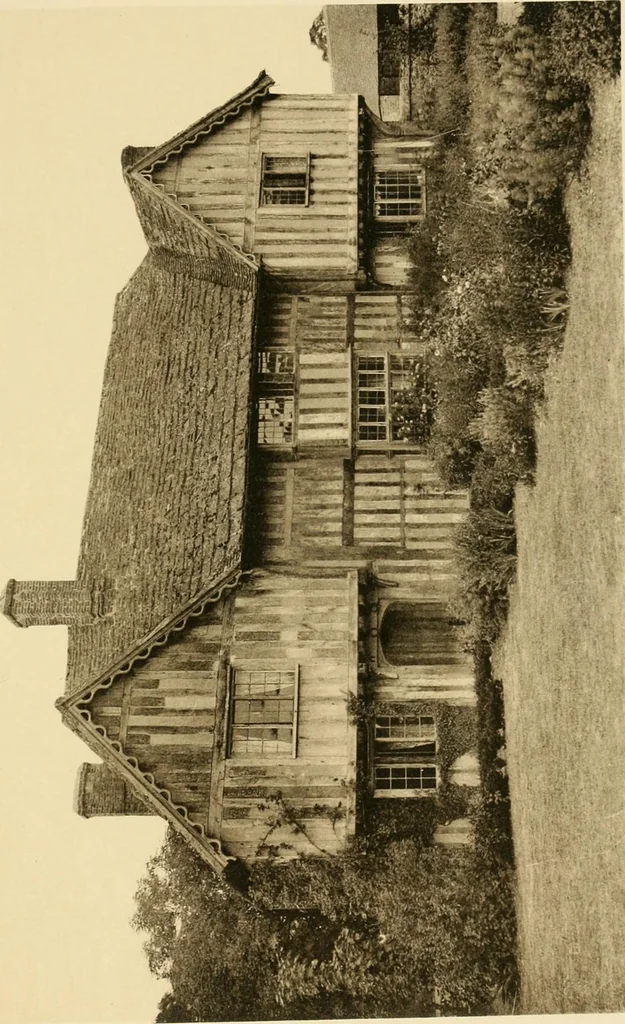 An illustration from Old cottages & farm-houses in Surrey / illustrated on one hundred collotype plates from photographs specially taken by W. Galsworthy Davie, with an introduction and numerous sketches by W. Curtis Green, 1908, leaf 104