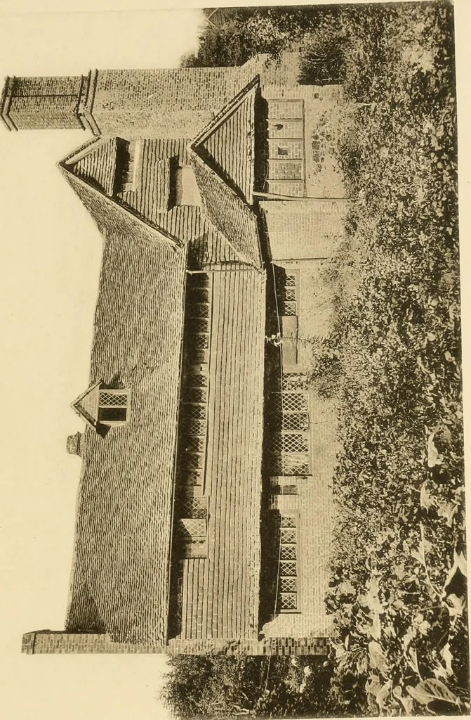 An illustration from Old cottages & farm-houses in Surrey / illustrated on one hundred collotype plates from photographs specially taken by W. Galsworthy Davie, with an introduction and numerous sketches by W. Curtis Green, 1908, leaf 112