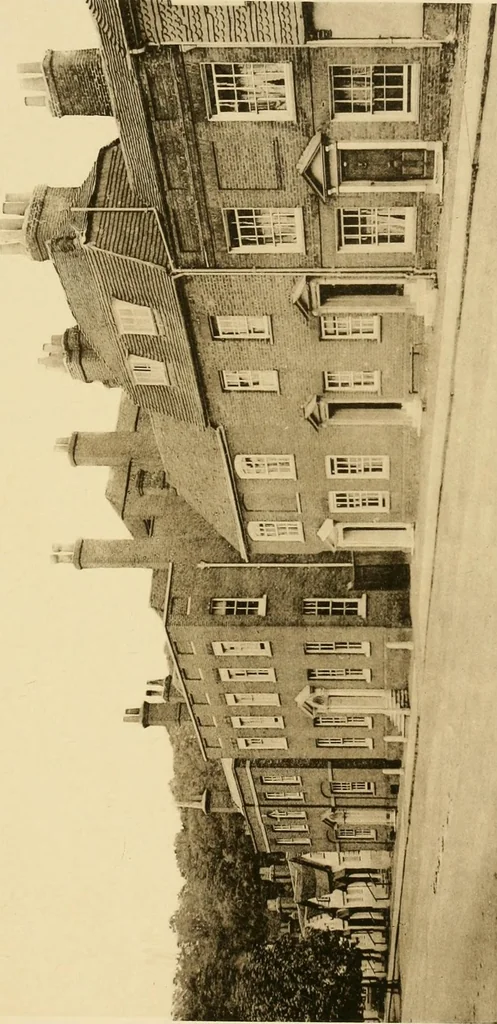 An illustration from Old cottages & farm-houses in Surrey / illustrated on one hundred collotype plates from photographs specially taken by W. Galsworthy Davie, with an introduction and numerous sketches by W. Curtis Green, 1908, leaf 156