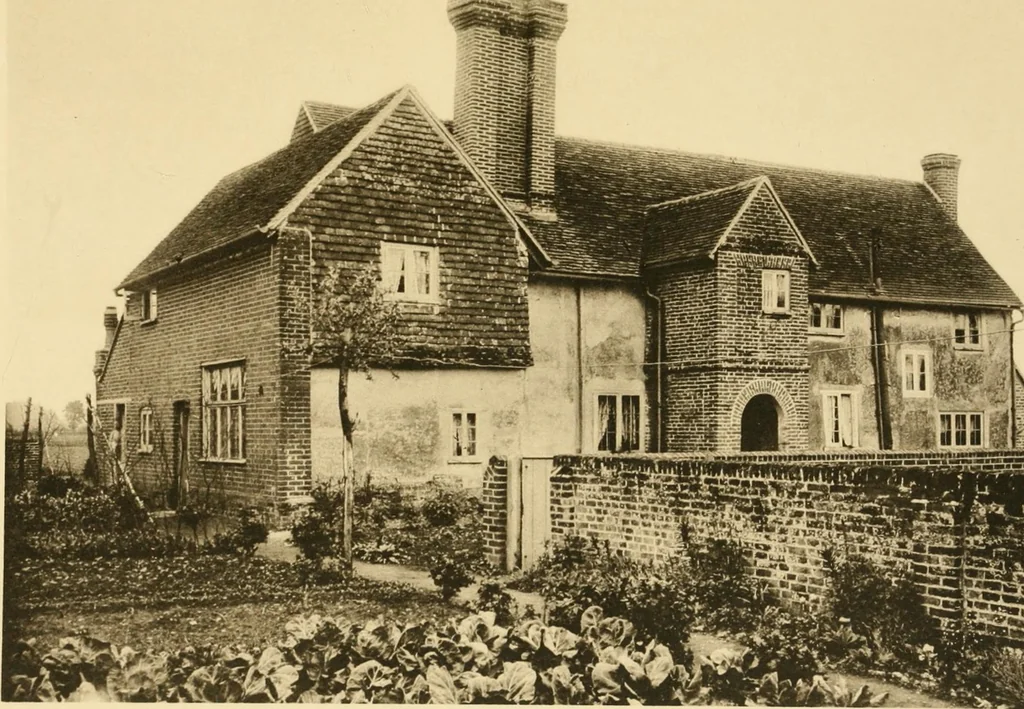 An illustration from Old cottages & farm-houses in Surrey / illustrated on one hundred collotype plates from photographs specially taken by W. Galsworthy Davie, with an introduction and numerous sketches by W. Curtis Green, 1908, leaf 244