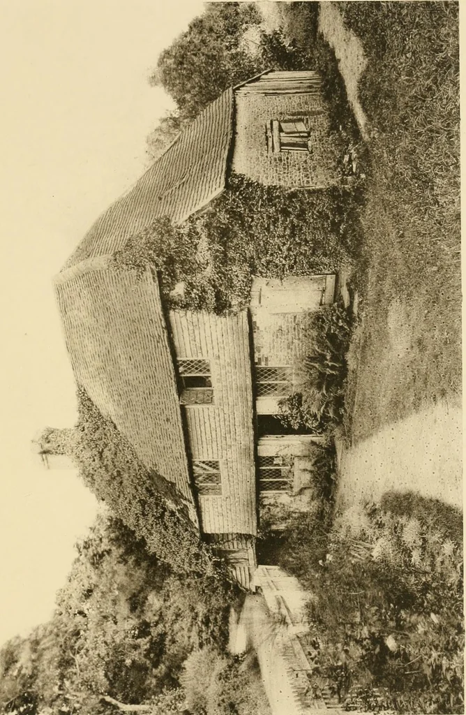 An illustration from Old cottages & farm-houses in Surrey / illustrated on one hundred collotype plates from photographs specially taken by W. Galsworthy Davie, with an introduction and numerous sketches by W. Curtis Green, 1908, leaf 260