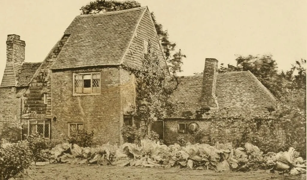 An illustration from Old cottages & farm-houses in Surrey / illustrated on one hundred collotype plates from photographs specially taken by W. Galsworthy Davie, with an introduction and numerous sketches by W. Curtis Green, 1908, leaf 262