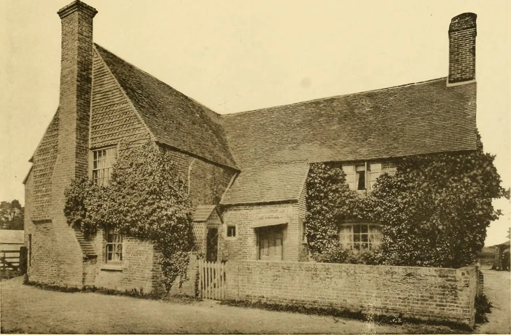 An illustration from Old cottages & farm-houses in Surrey / illustrated on one hundred collotype plates from photographs specially taken by W. Galsworthy Davie, with an introduction and numerous sketches by W. Curtis Green, 1908, leaf 270