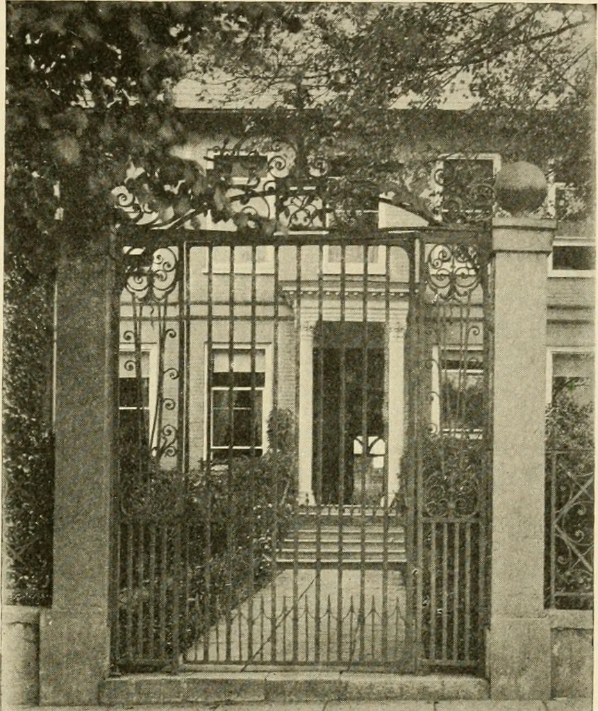 An illustration from Old cottages & farm-houses in Surrey / illustrated on one hundred collotype plates from photographs specially taken by W. Galsworthy Davie, with an introduction and numerous sketches by W. Curtis Green, 1908, leaf 82