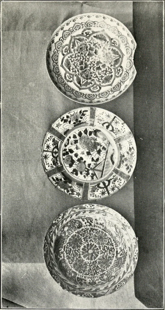 An illustration from Old Hyderabad China : (history, legend, and characteristics), 1916, leaf 78